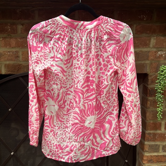 Lilly Pulitzer Silk Pink Elsa Get Spotted Blouse - Picture 5 of 6